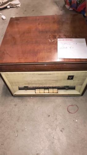 Radio epoca con - radio, d'epoca