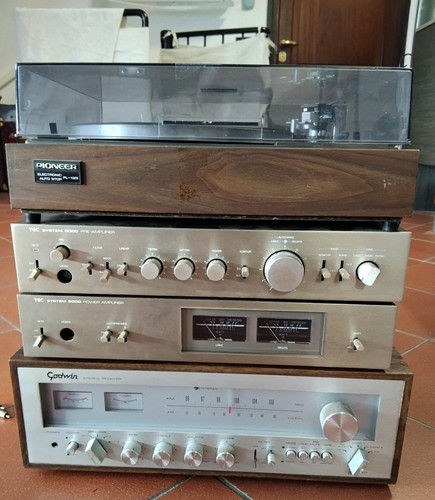 Impianto stereo con - impianto,